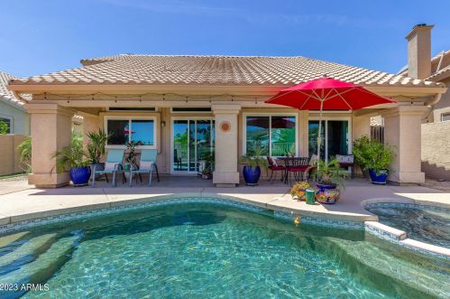 16637 15 St, Phoenix AZ 85014-4017 exterior