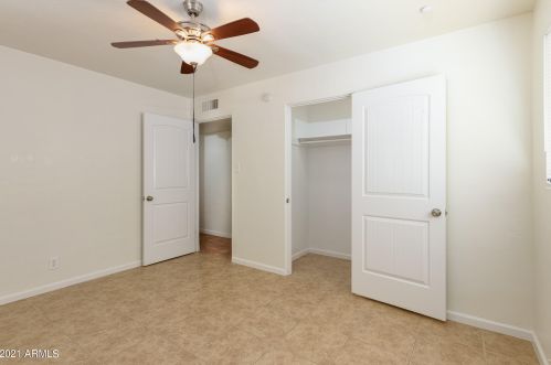 1240 33 St, Phoenix AZ 85018-3314 exterior