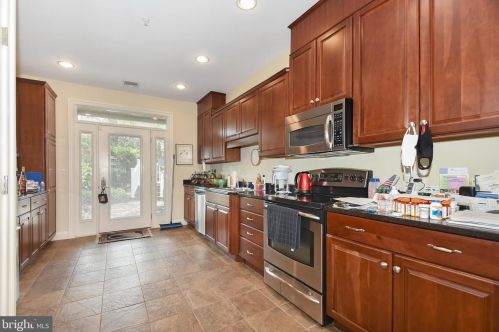 164 High Pointe Dr, Hummelstown PA  17036-8104 exterior