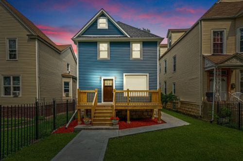 325 Long Ave, Chicago IL  60644-2345 exterior