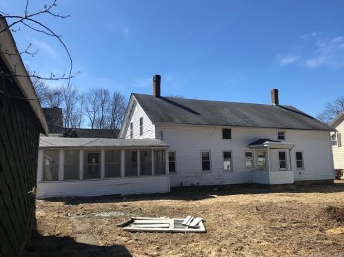 36 Church St, Killingly, CT 06241-1234