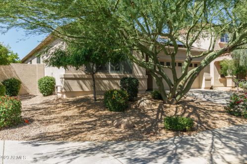 4010 Expedition Way, Phoenix AZ  85050-8765 exterior