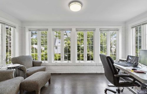 445 Cecelia Ave, Cliffside Park, NJ 07010-2822