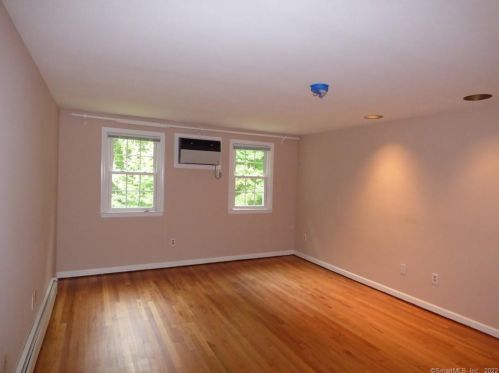 37 Grey Holw Rd, Norwalk CT 06850-1306 exterior