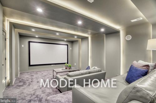 1713 Macon St, Mc Lean VA  22101-5130 exterior