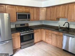 7612 Indian Hills Dr, Rockville MD  20855-2618 exterior