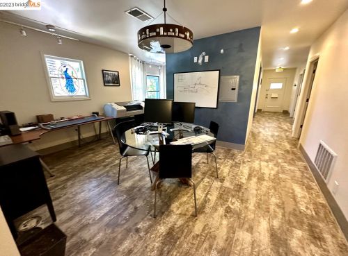 1987 Bonifacio St, Concord, CA 94520-2158