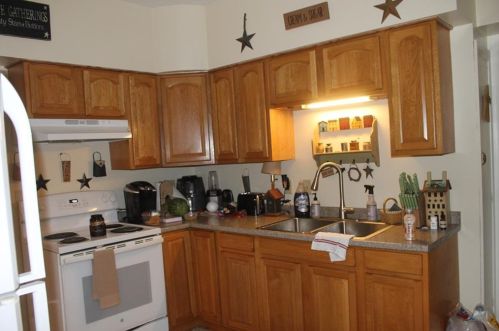 95 Park Ave, Woonsocket RI 02895-4511 exterior