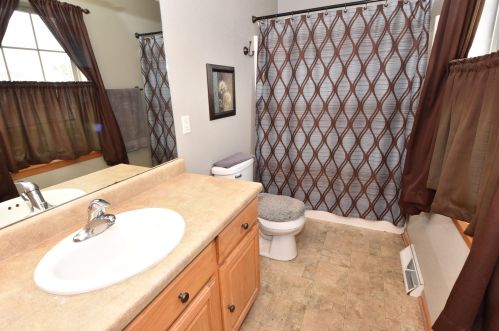 8465 Westminster Dr, Sturtevant WI 53177-2835 exterior