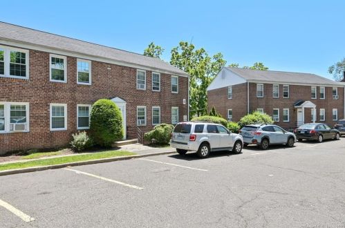 11 Clarmore Dr, Norwalk, CT 06850-3853