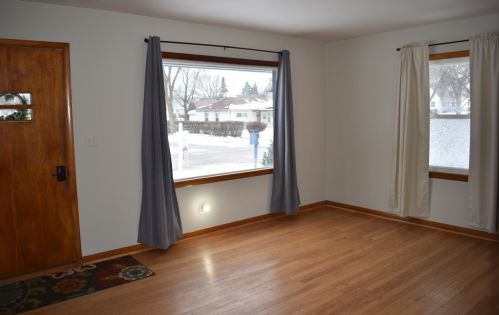 3636 98th St, Milwaukee, WI 53222-2412