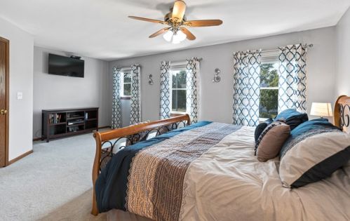 1451 Candlewood Dr, Bull Valley IL 60014-8960 exterior