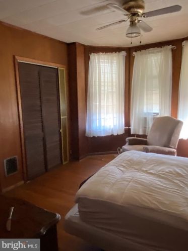 2812 Cedar St, Philadelphia PA 19134-4449 exterior