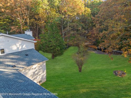 795 Grn Vly Rd, Jackson Twp NJ 08527-2945 exterior