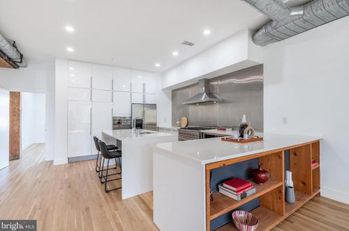 2218 Emerald St, Philadelphia PA 19134-2505 exterior