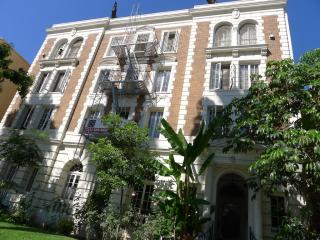 335 Berendo St, Los Angeles CA  90004-3402 exterior