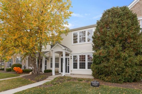 1805 Havens Dr, Bull Valley, IL 60098-2290