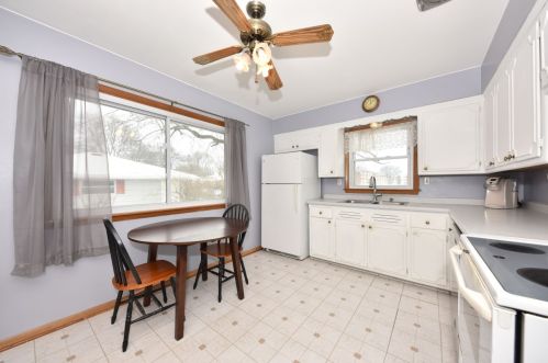 3200 Birchwood Ave, Milwaukee WI 53221-4035 exterior