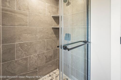 908 13th Ave, Belmar NJ  07719-2805 exterior