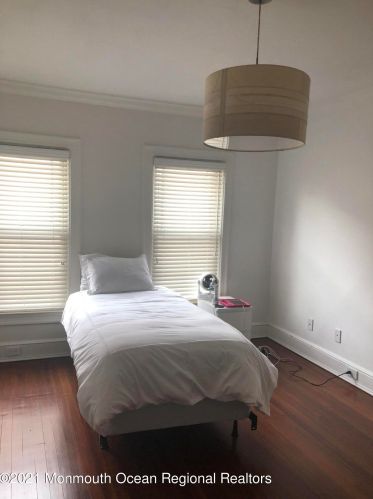 225 Cedar Ave, Red Bank NJ 07704 exterior