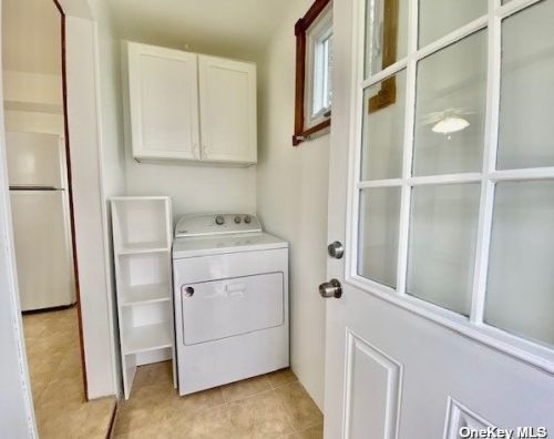 87 Regent St, Valley Stream NY 11580-4029 exterior