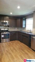 7720 Western Ave, Omaha NE  68114-1750 exterior