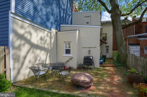 433 Walnut St, Lancaster PA 17603-3362 exterior