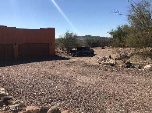 45231 18th St, Phoenix AZ 85022-4560 exterior