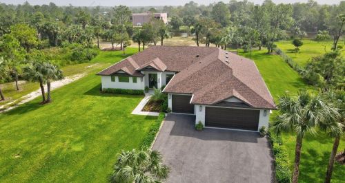 870 8 St, Naples FL 34120-0411 exterior