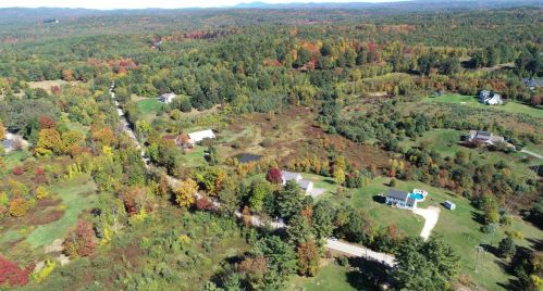 8 Graham Rd, Concord NH 03301-6900 exterior