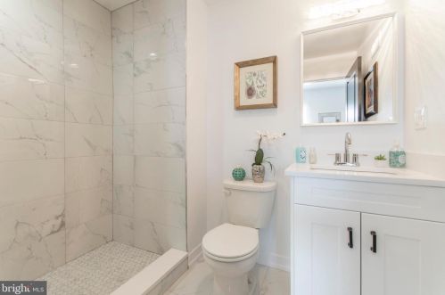 1319 Mckean St, Philadelphia PA  19148-2219 exterior