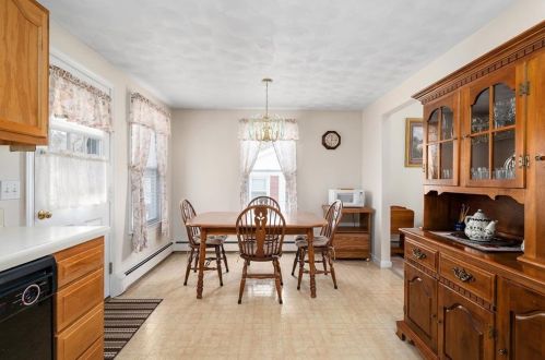 19 Virginia Ave, Woonsocket RI 02895-5630 exterior