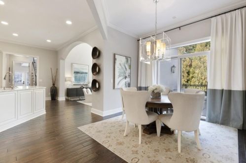 5625 Cross Gate Dr, Atlanta GA 30327-4815 exterior