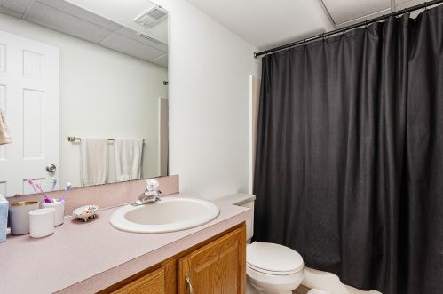 4675 Blue Grass Dr, Grand Rapids MI 49546-6231 exterior