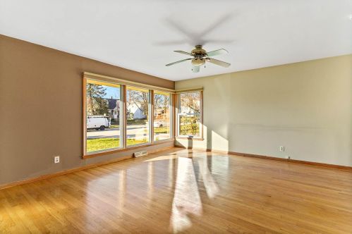 4370 45th St, Milwaukee, WI 53220-3606