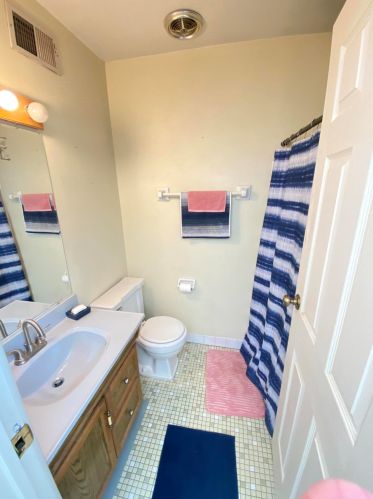 9212 70, Milwaukee WI 53223-1108 exterior