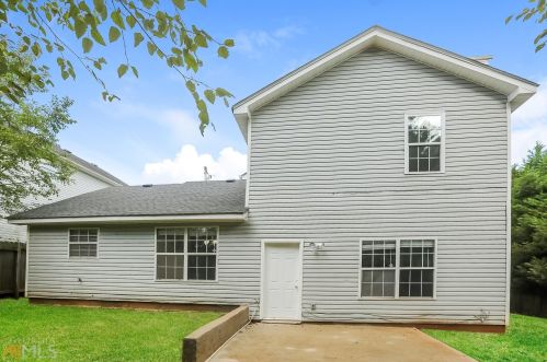 2526 Willenhall Way, Lithonia GA  30058-3886 exterior