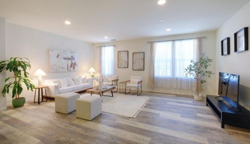 738 Claridad Loop, Milpitas, CA 95035-8645