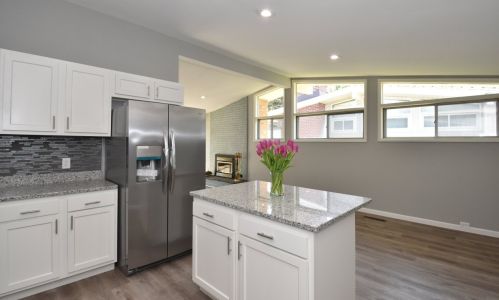 3512 Sunset Dr, Milwaukee WI  53220-1219 exterior