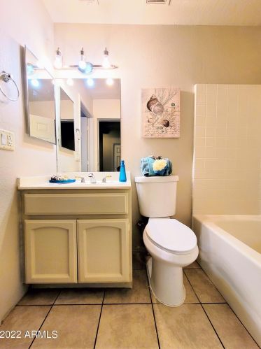 1138 Cocopah St, Phoenix AZ 85007-4046 exterior