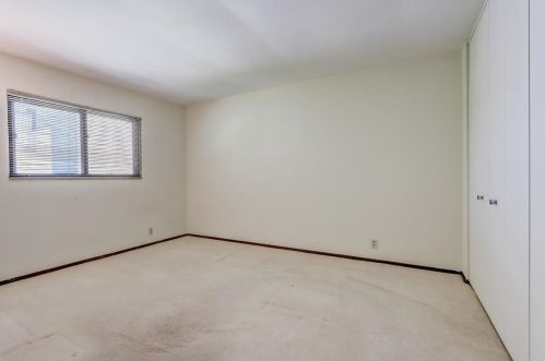 9039 70, Milwaukee WI 53218-2212 exterior