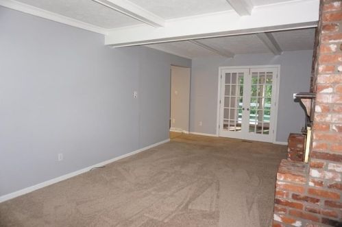 2340 Weston Dr, Pittsburgh, PA 15241-2434