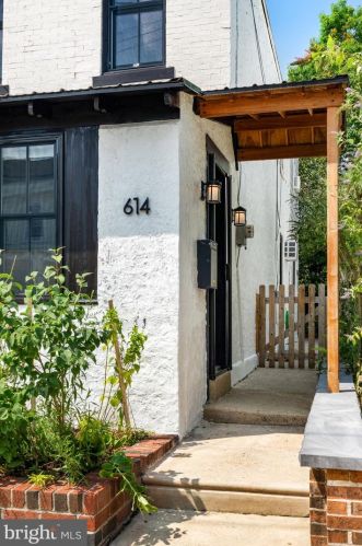 614 Johnson St, Philadelphia, PA 19144-3706
