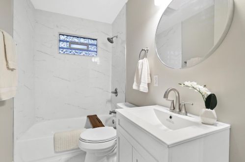 3662 32nd St, Milwaukee WI  53221-1115 exterior