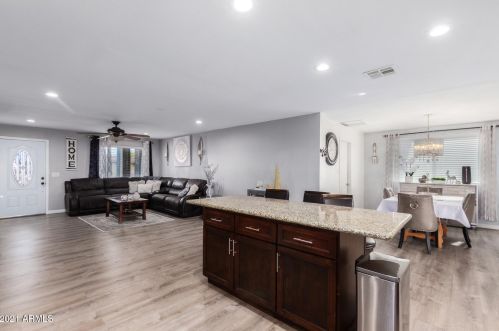 2628 46 Ave, Phoenix AZ 85031-3720 exterior