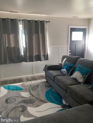 410 Chippewa Trl, Browns Mills NJ exterior