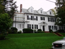 200 Kent Rd, Newton, MA 02468-1108