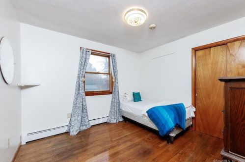 41 Waterman St, Killingly CT 06239-4241 exterior