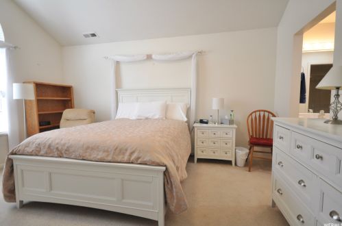 2073 Jordan Villa Dr, Taylorsville UT exterior