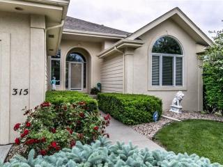 315 169 Cir, Omaha NE  68118-3000 exterior